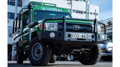 Safari Landcruiser 79.